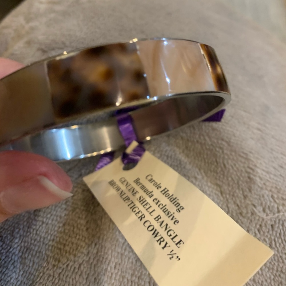 Genuine shell bangle from Bermuda